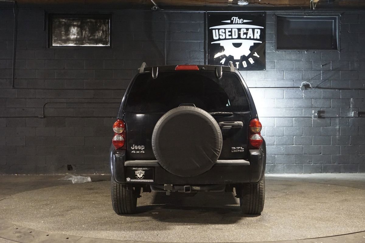 Used 2007 Jeep Liberty Limited AWD/4WD image 4