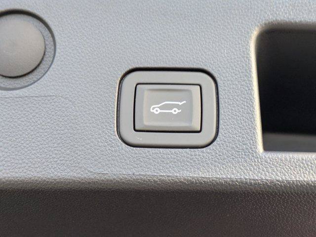 New 2026 Chevrolet Equinox RS w/ Convenience Package III FWD image 16