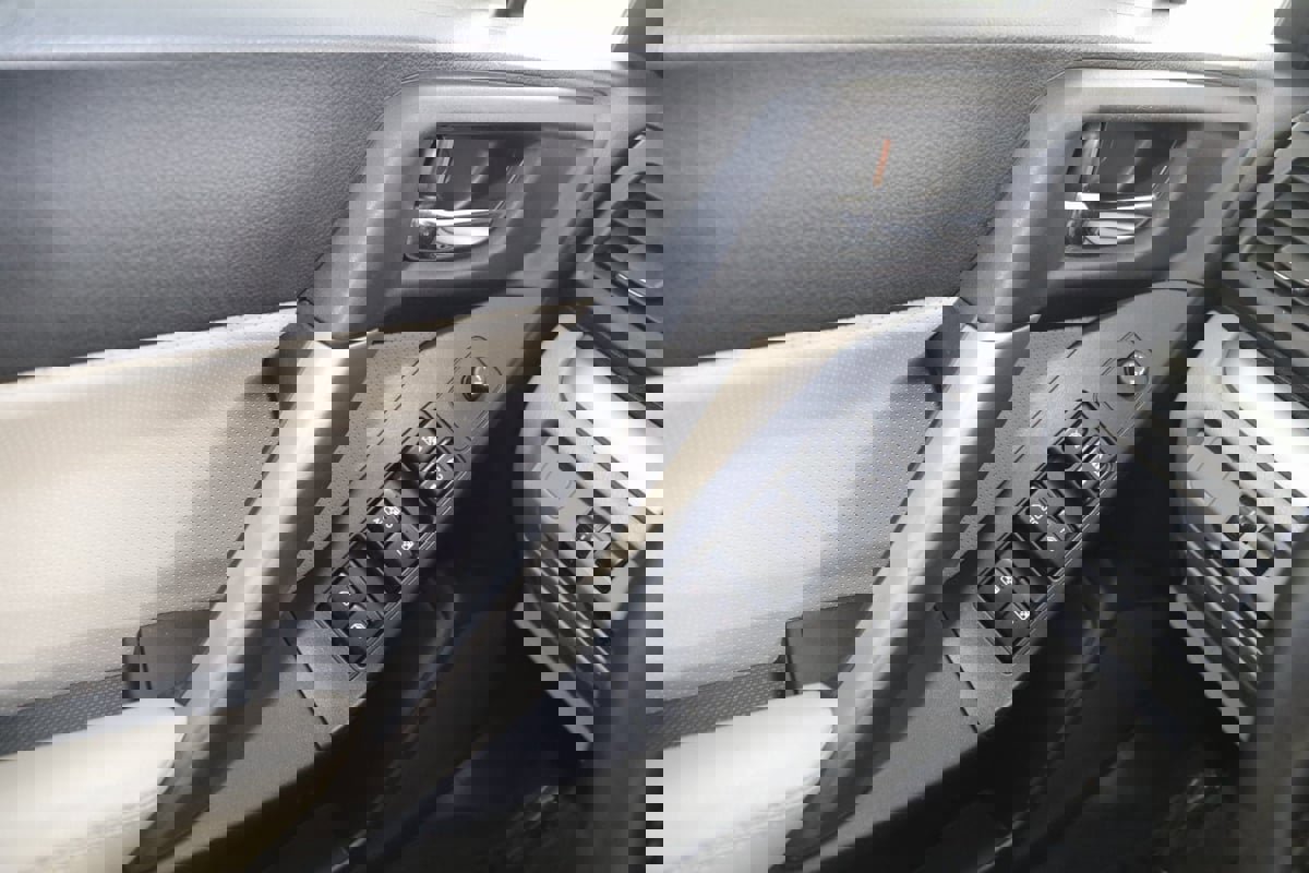 Used 2014 Subaru Forester 2.5i Limited image 25