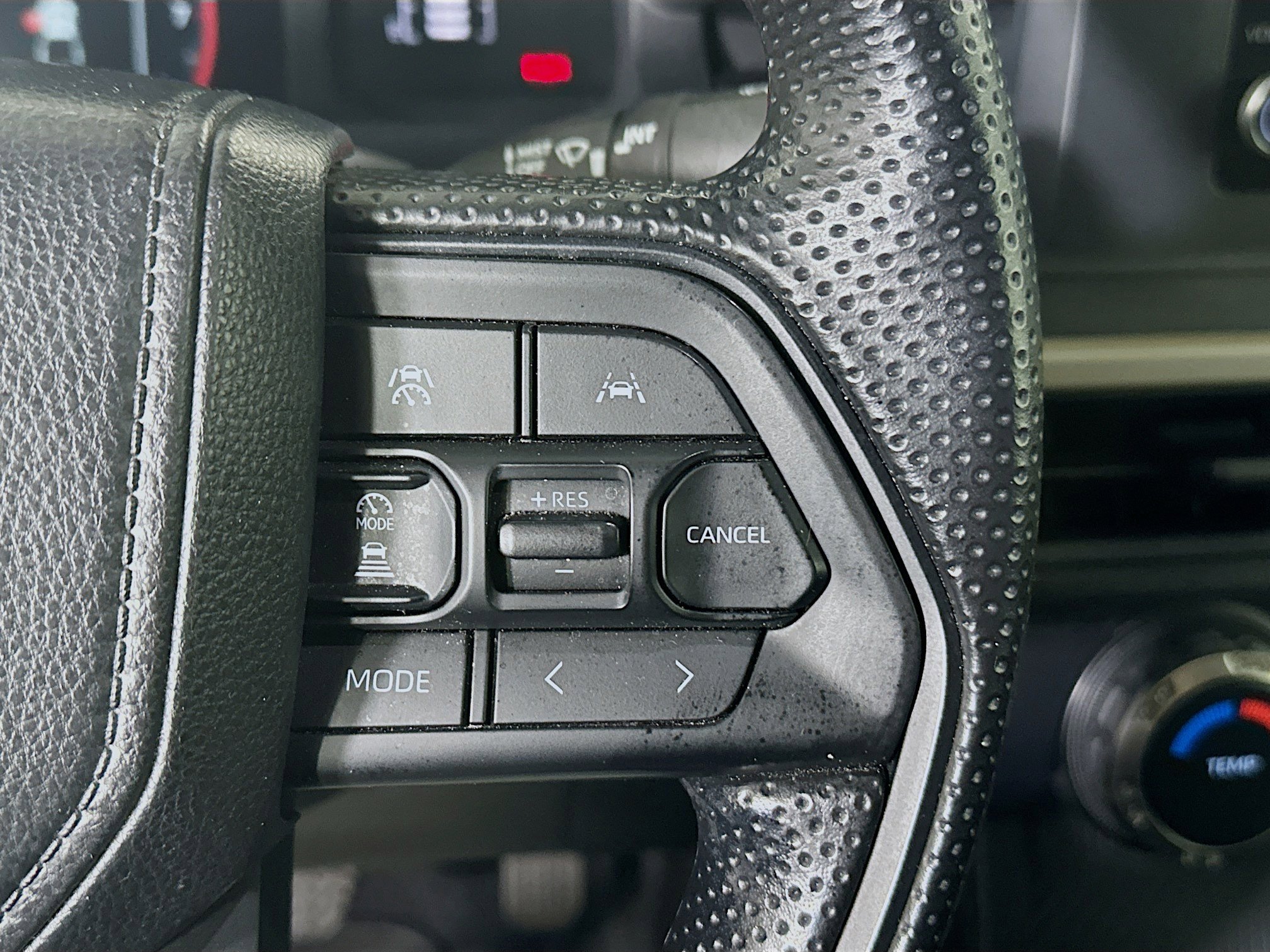 Used 2024 Toyota Tacoma SR AWD/4WD image 17