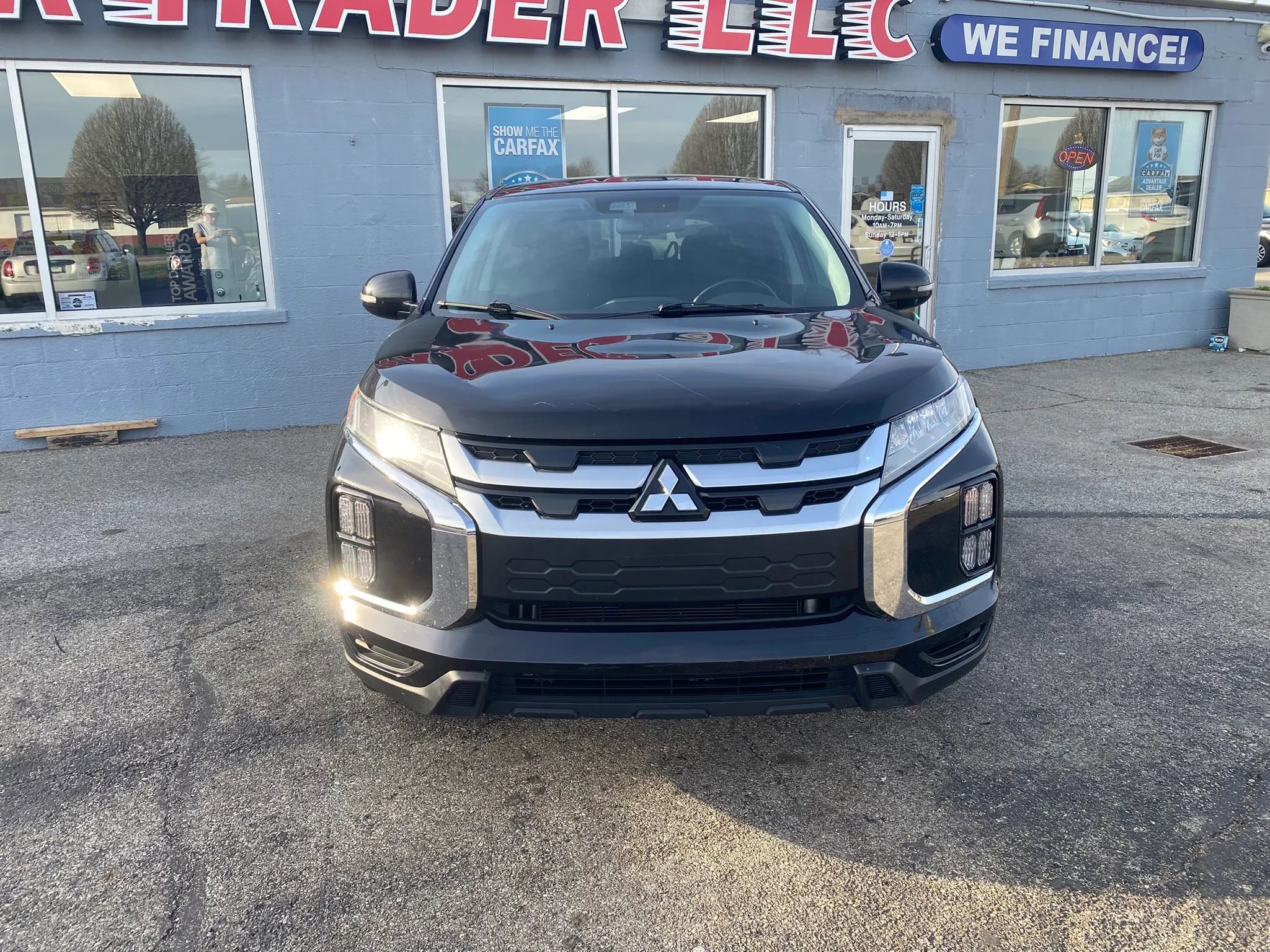 Used 2021 Mitsubishi Outlander Sport SE image 2