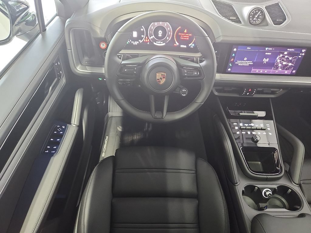 New 2026 Porsche Cayenne Coupe AWD/4WD image 12