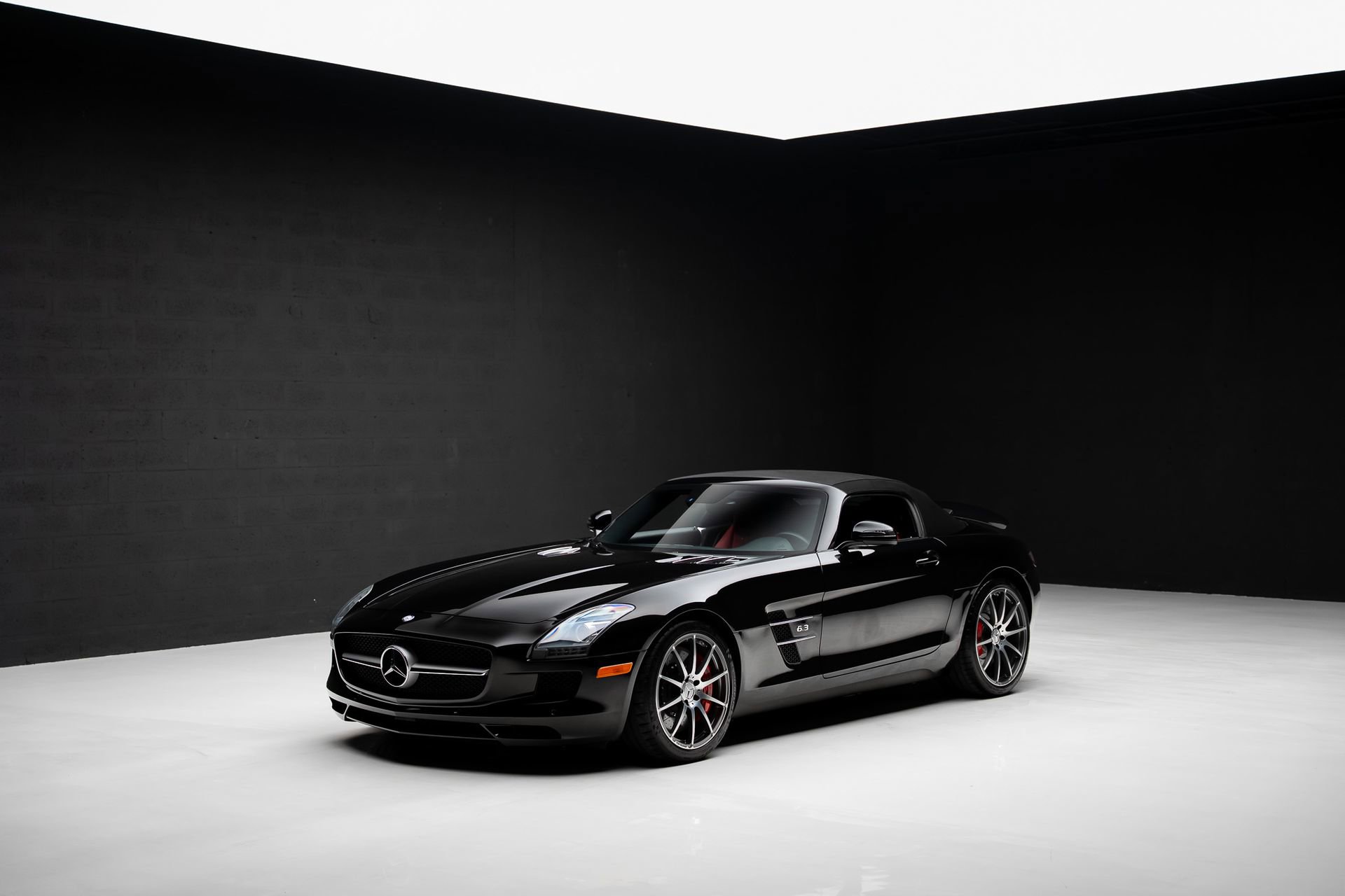 Used 2012 Mercedes-Benz SLS AMG Roadster image 4
