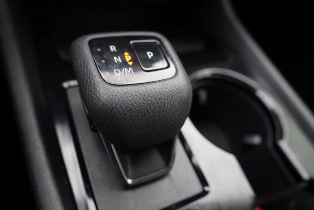 Used 2023 Nissan Rogue SL w/ SL Premium Package image 4