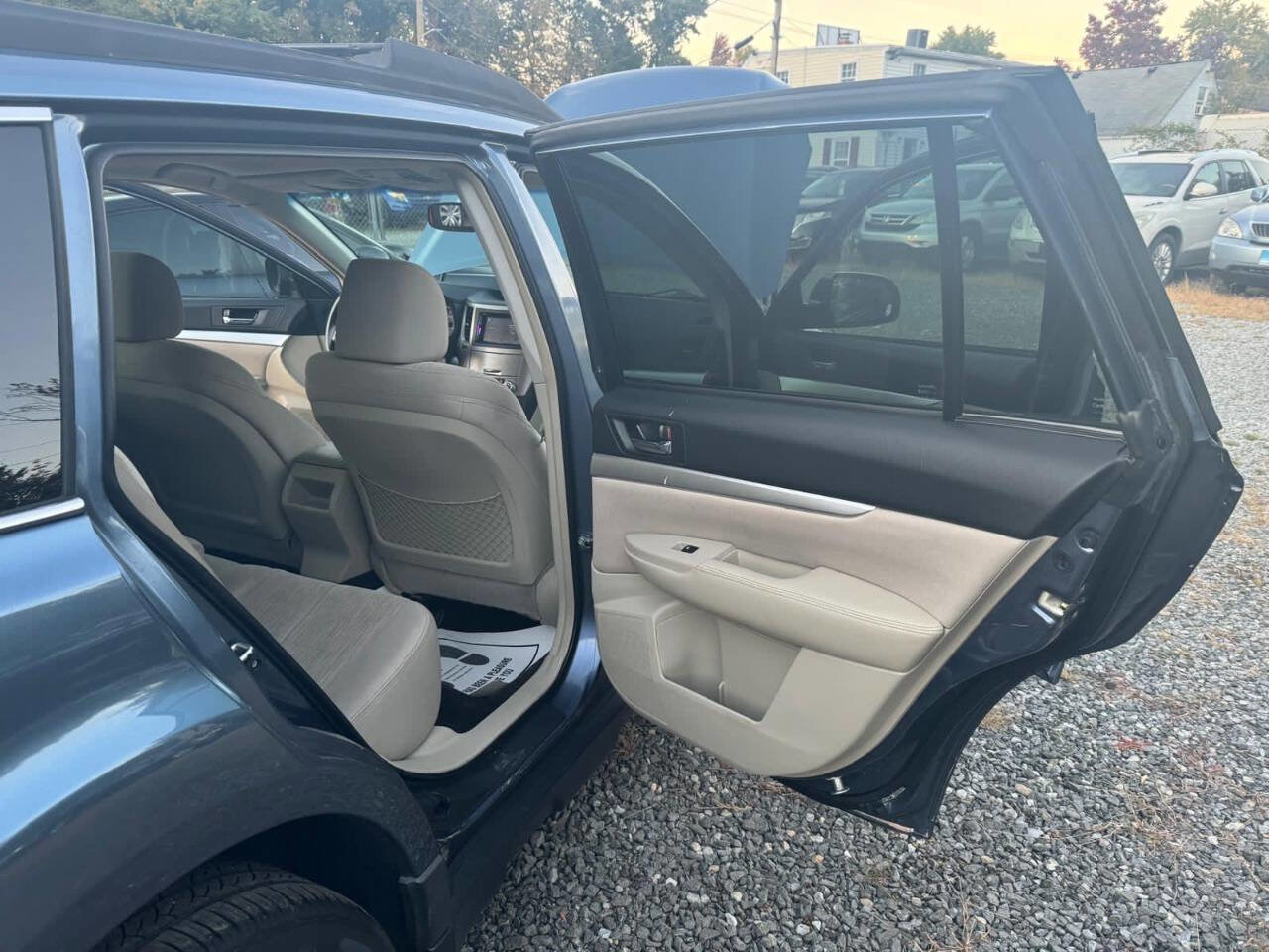 Used 2013 Subaru Outback 2.5i Premium image 32