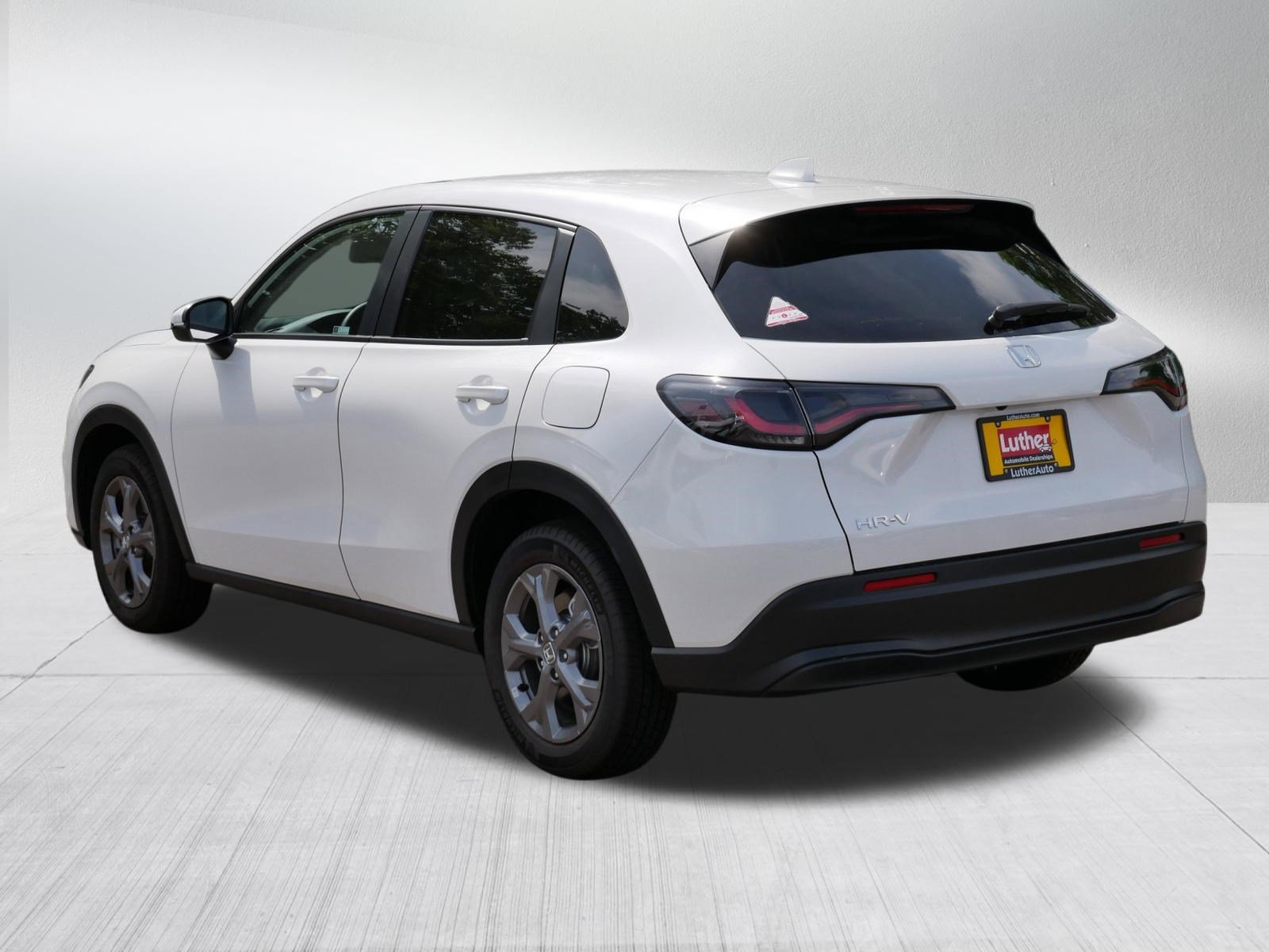 Certified 2026 Honda HR-V LX image 5