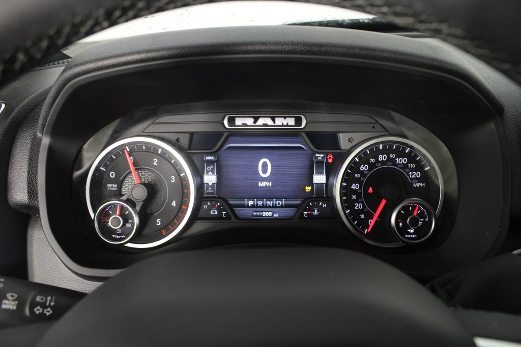 Used 2025 RAM 4500 4x4 Regular Cab DRW image 11