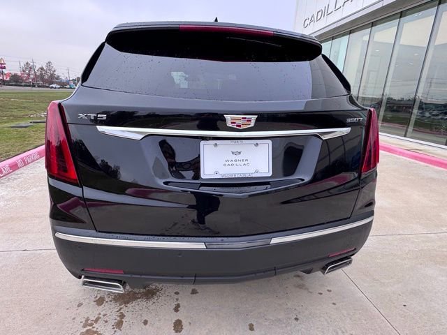 New 2026 Cadillac XT5 Luxury image 4