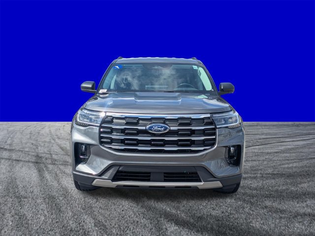 Certified 2026 Ford Explorer Active w/ Active Comfort Package RWD image 9