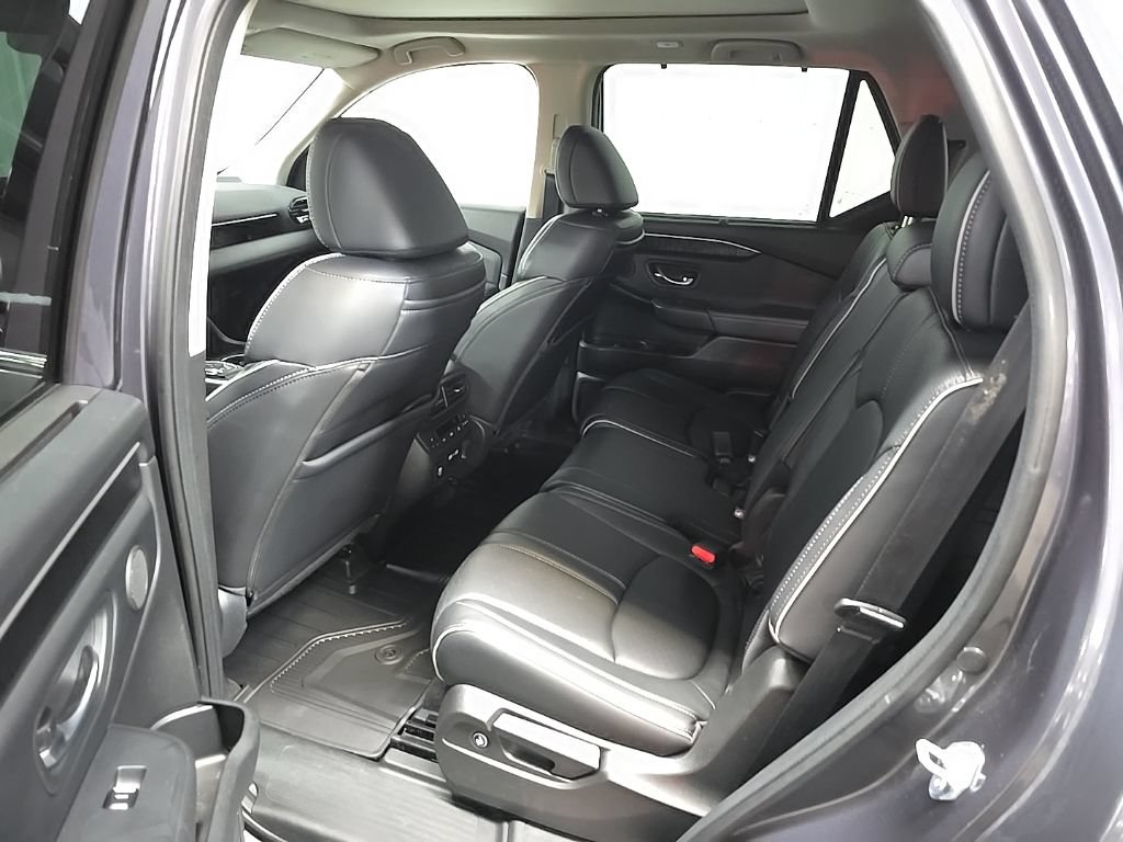 Used 2023 Honda Pilot Elite image 31