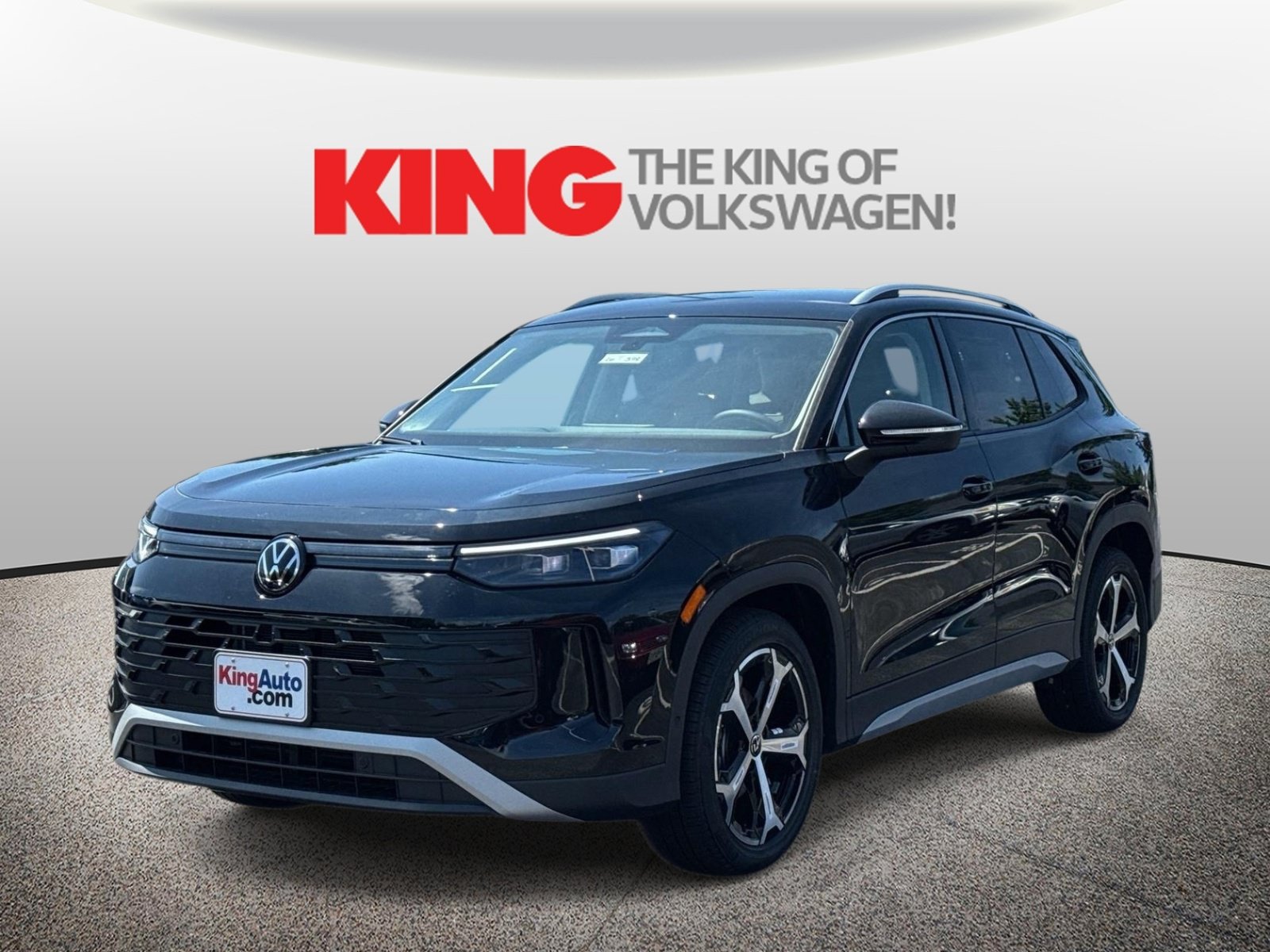 New 2026 Volkswagen Tiguan SE FWD image 3
