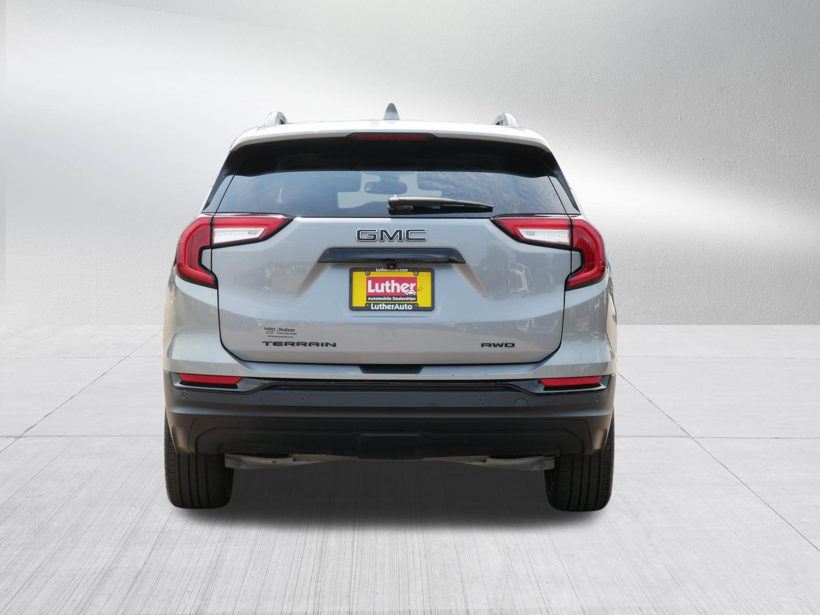 Used 2024 GMC Terrain SLT w/ Elevation Edition AWD/4WD image 6