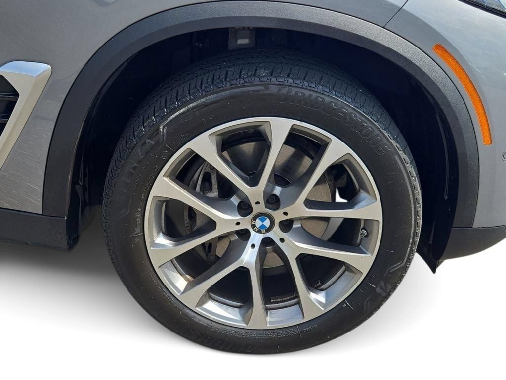 Used 2024 BMW X5 sDrive40i w/ Executive Package RWD image 6