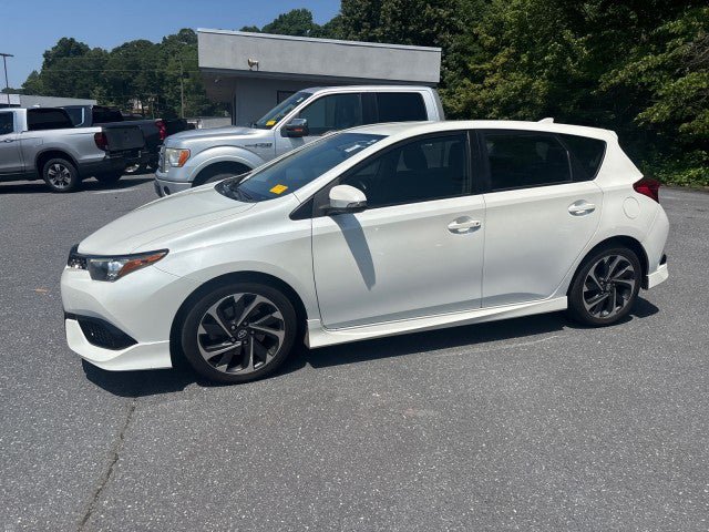 Used 2016 Scion iM FWD image 2
