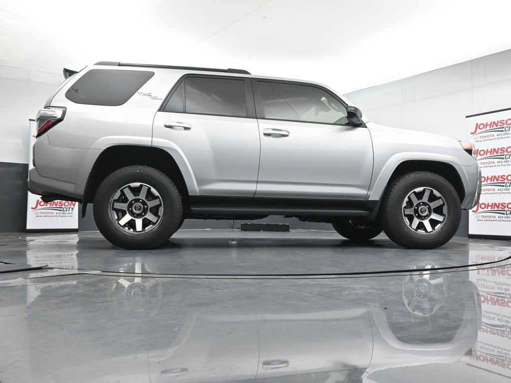 Used 2024 Toyota 4Runner TRD Off-Road AWD/4WD image 24
