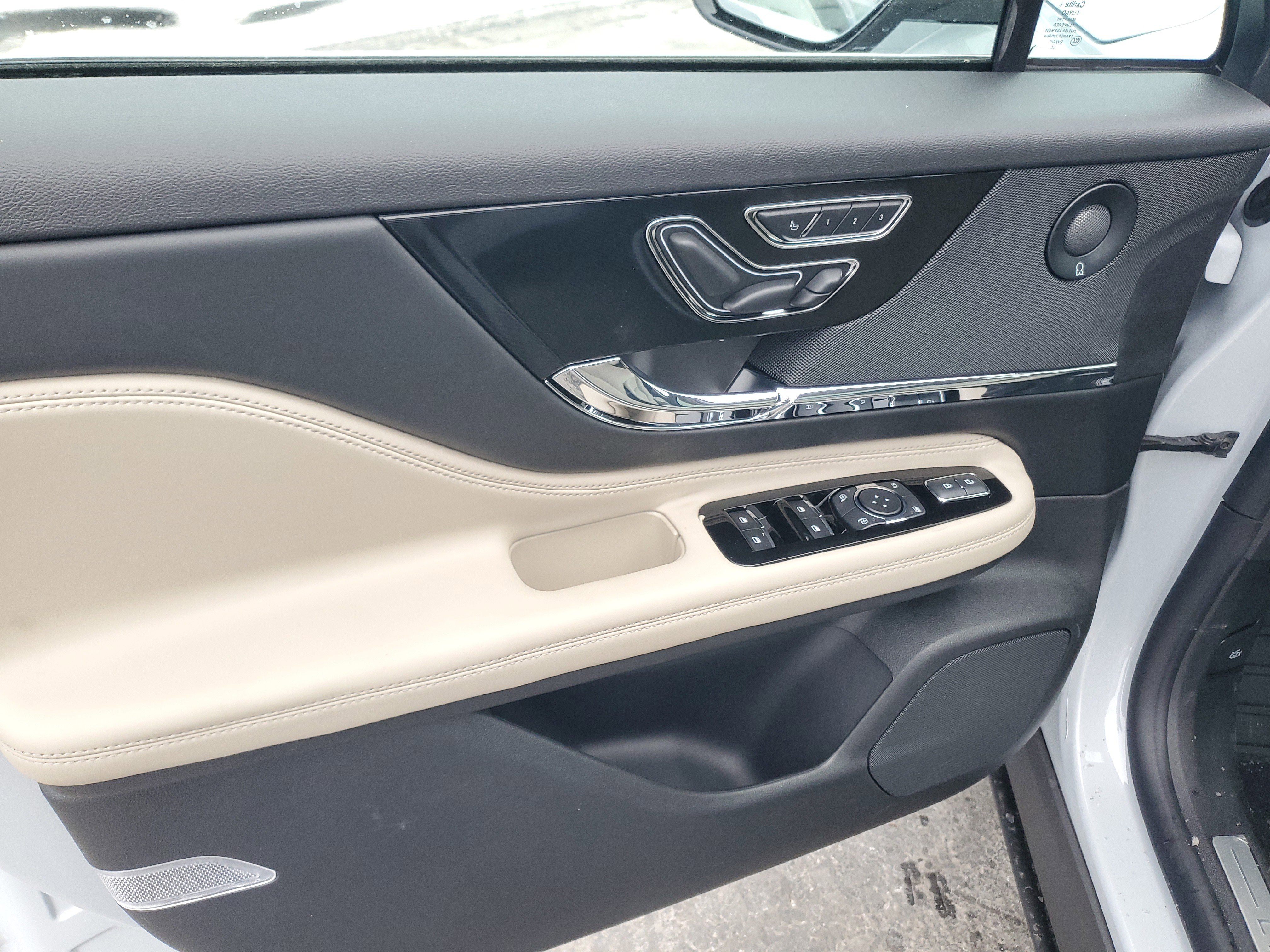 New 2026 Lincoln Corsair Grand Touring image 8