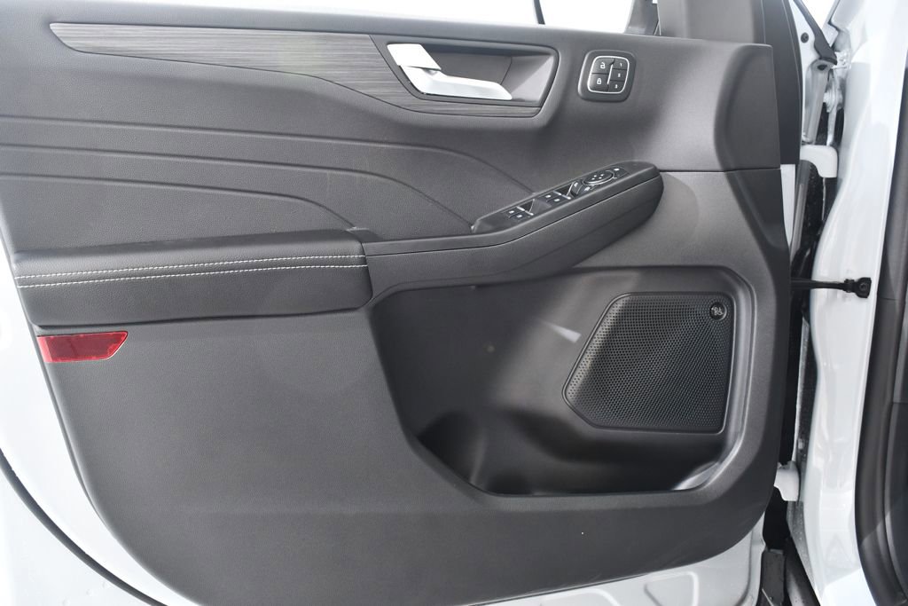 New 2025 Ford Escape SE w/ PHEV Premium Package image 24