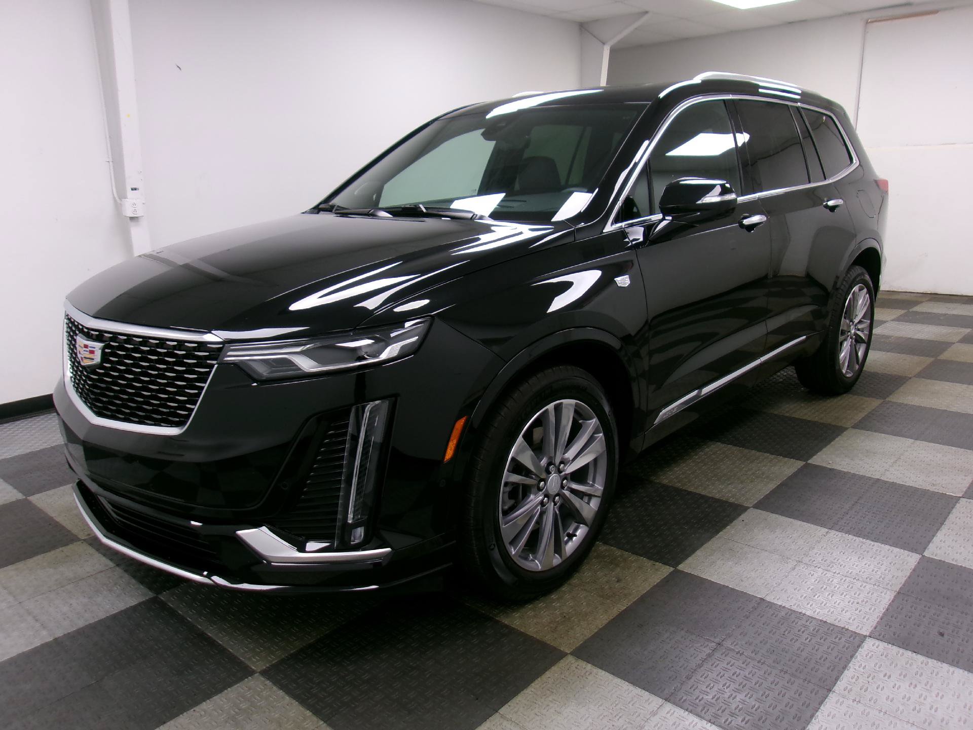 Used 2024 Cadillac XT6 Premium Luxury w/ Technology Package