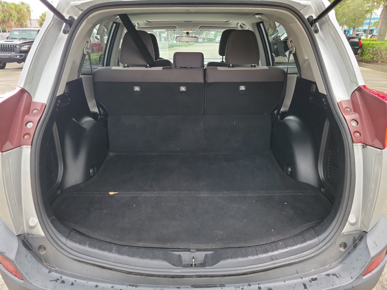 Used 2014 Toyota RAV4 XLE FWD image 8