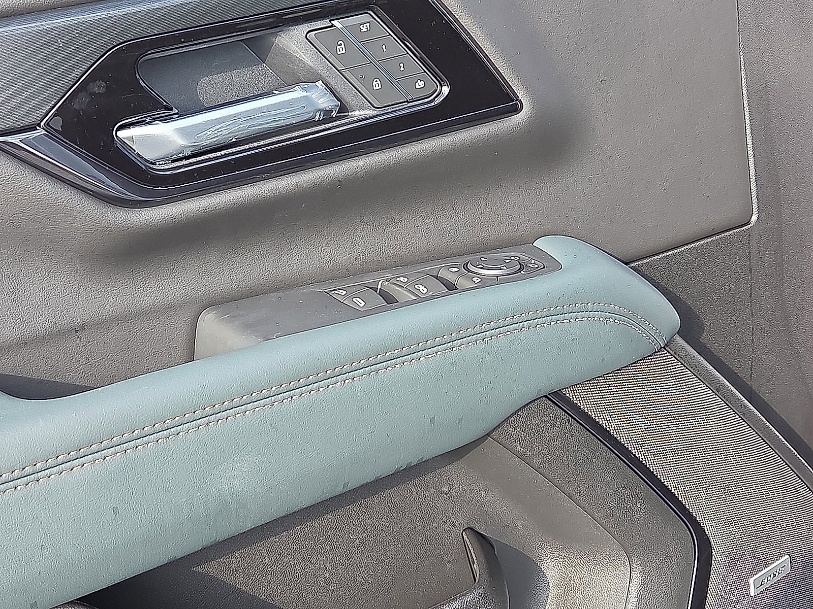 New 2026 GMC Yukon XL AT4 image 15