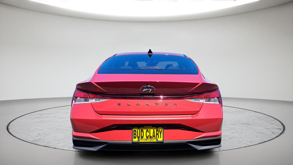 Used 2021 Hyundai Elantra SEL FWD image 4