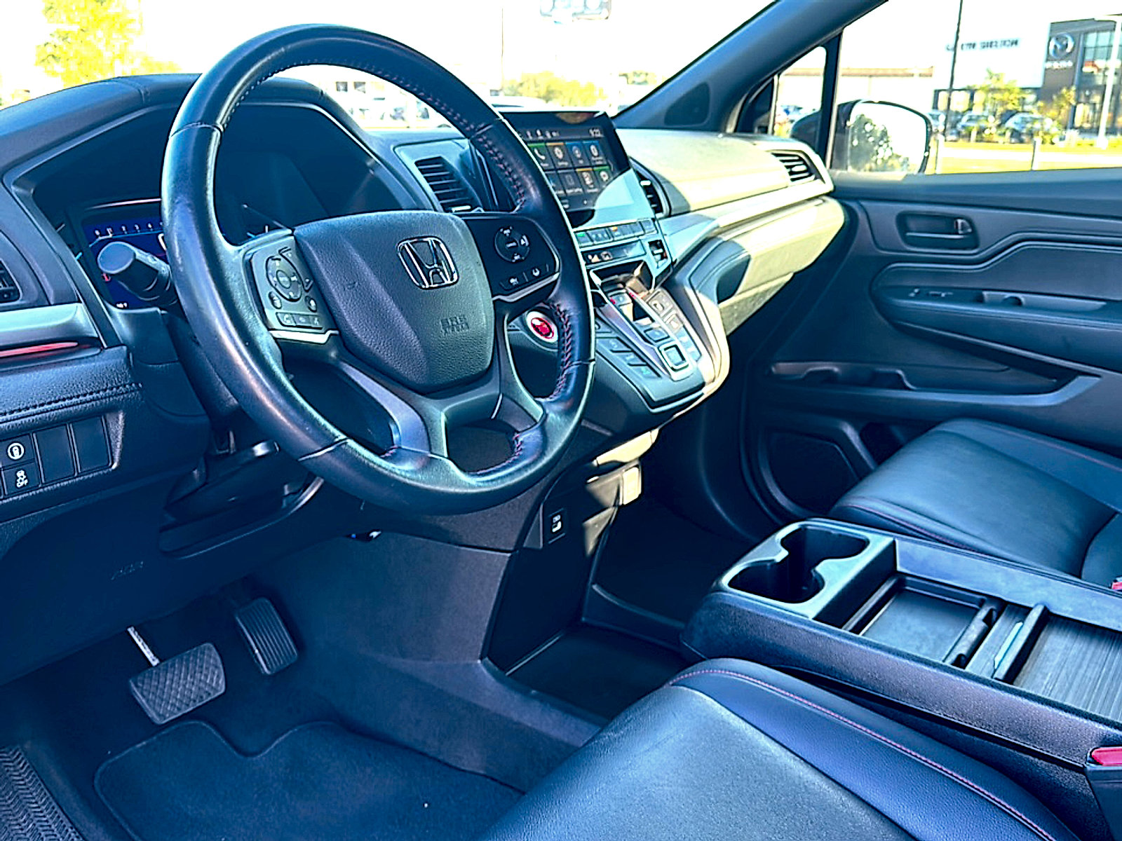 Used 2023 Honda Odyssey Sport image 12