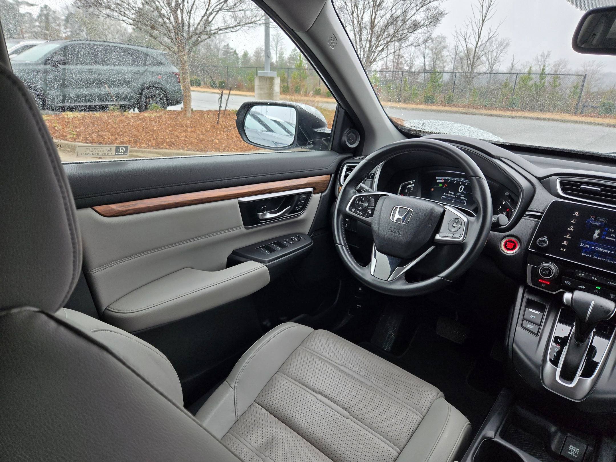 Used 2018 Honda CR-V Touring image 9