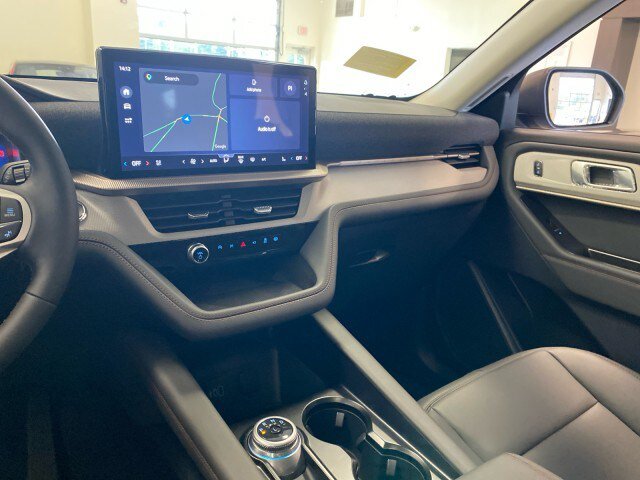 New 2026 Ford Explorer Active AWD/4WD image 15