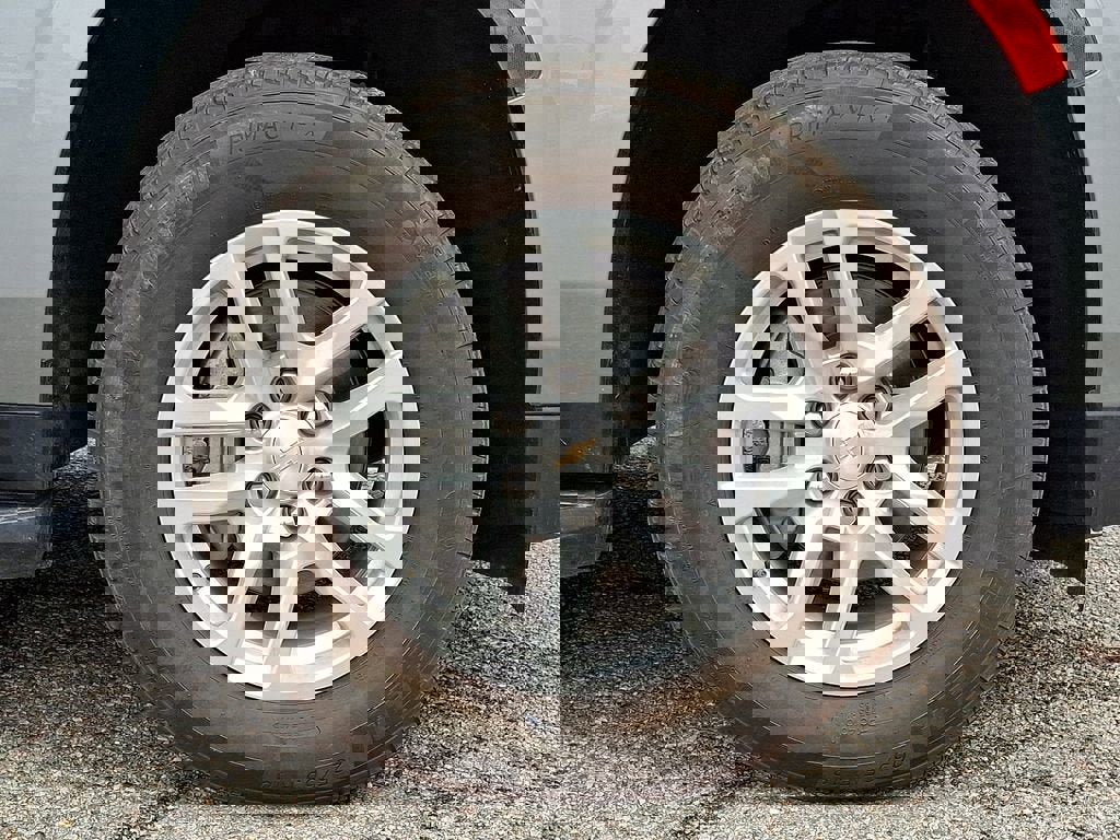 Certified 2024 Chevrolet Suburban LT AWD/4WD image 9