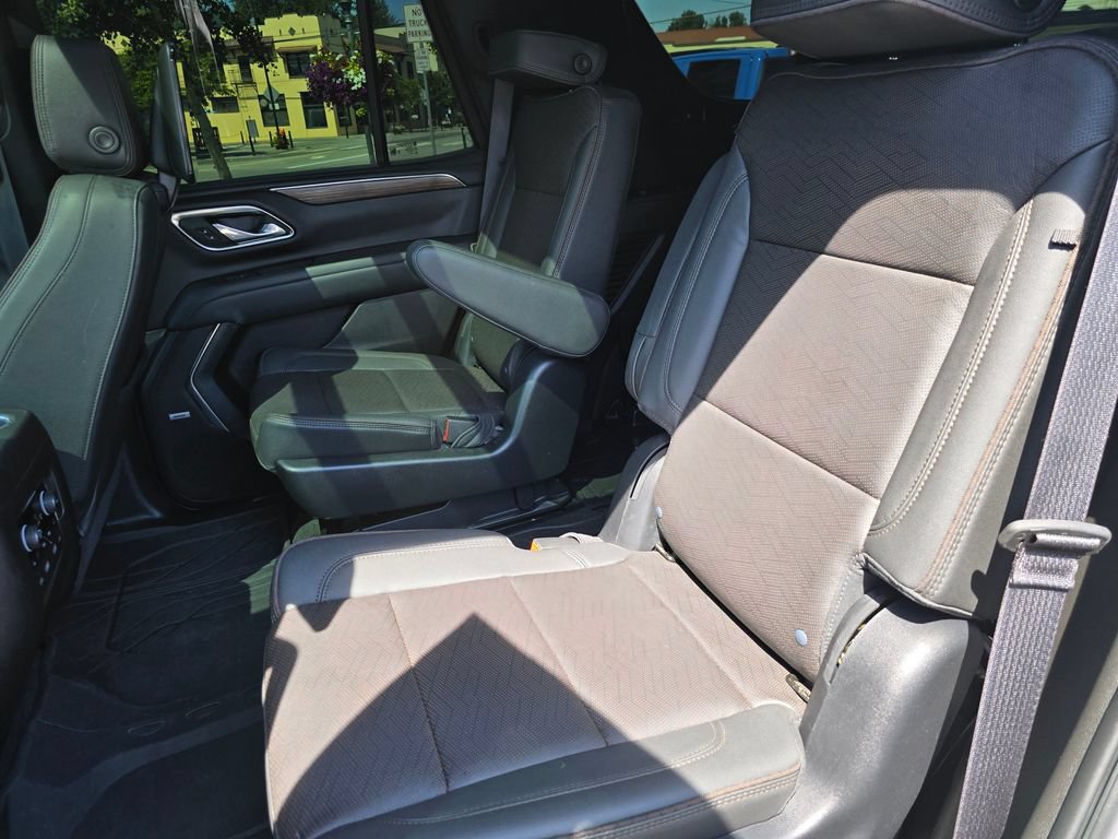 Used 2023 Chevrolet Tahoe High Country AWD/4WD image 23