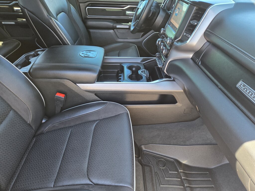 Used 2022 RAM 1500 Laramie w/ Sport Appearance Package AWD/4WD image 14