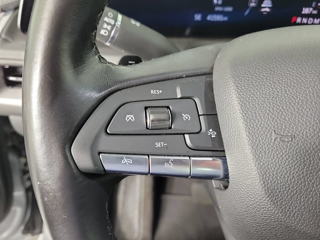 Used 2025 Cadillac XT4 Premium Luxury FWD image 21