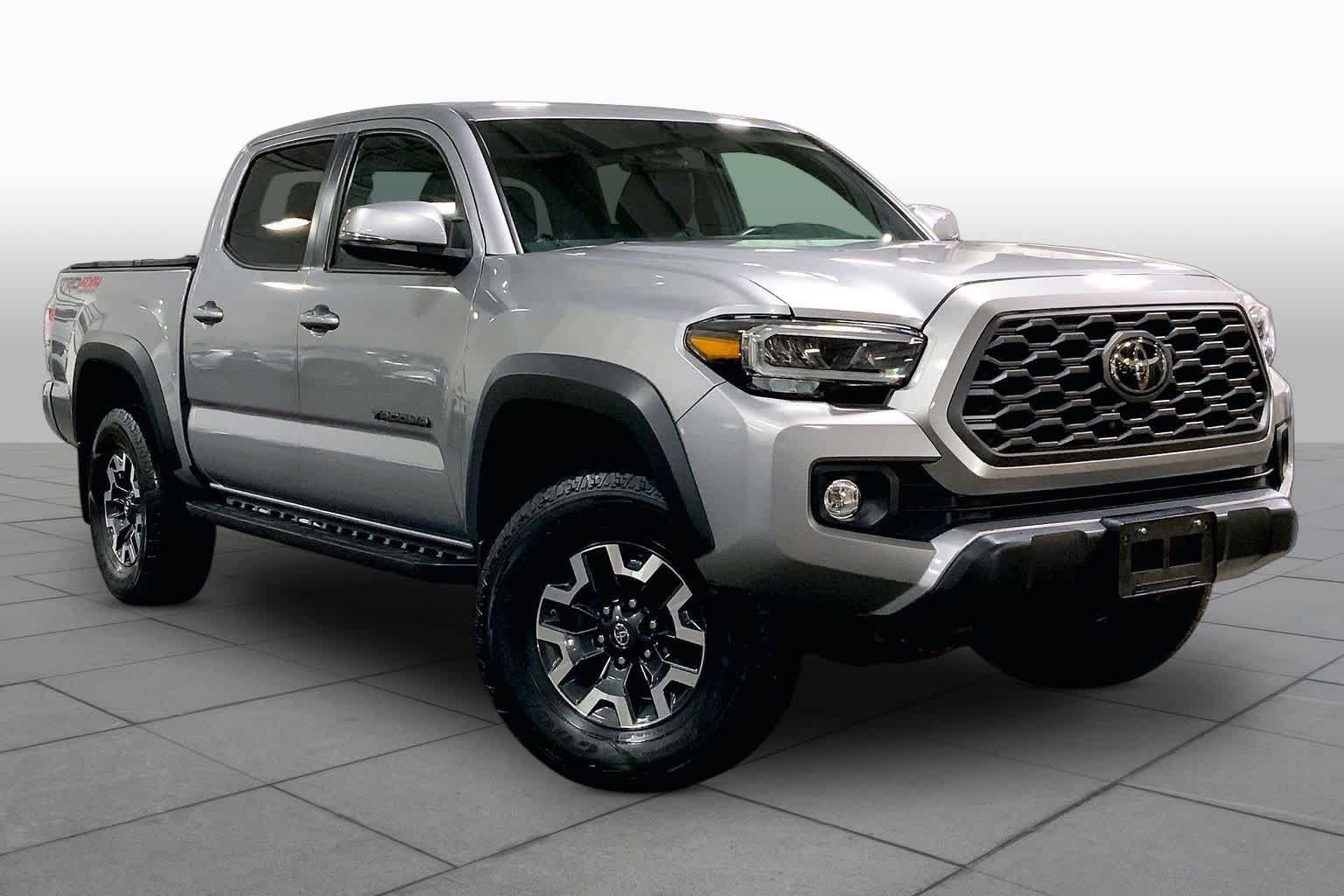 Used 2021 Toyota Tacoma TRD Off-Road w/ TRD Premium Off Road Package AWD/4WD image 3