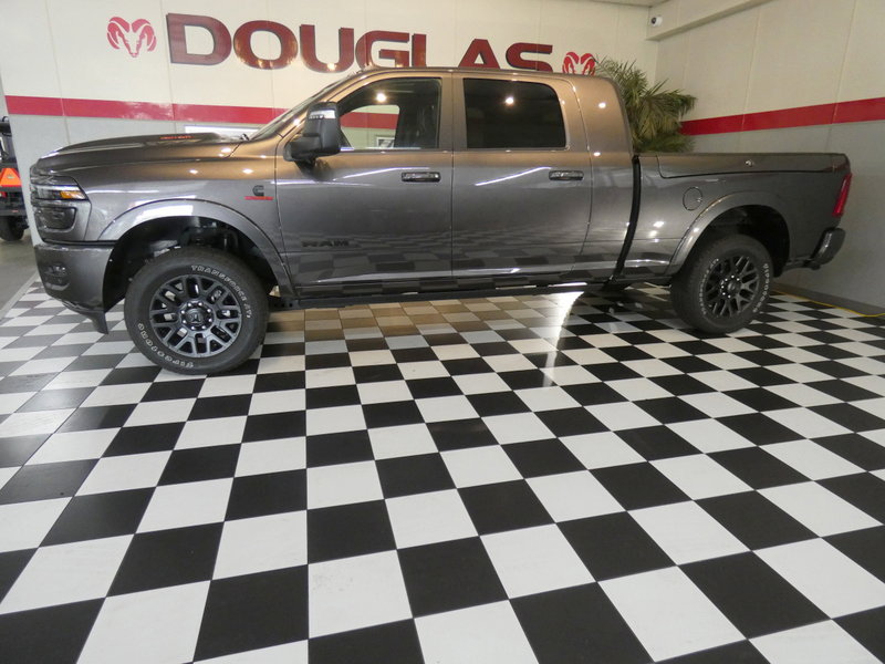 Used 2025 RAM 3500 Limited image 1