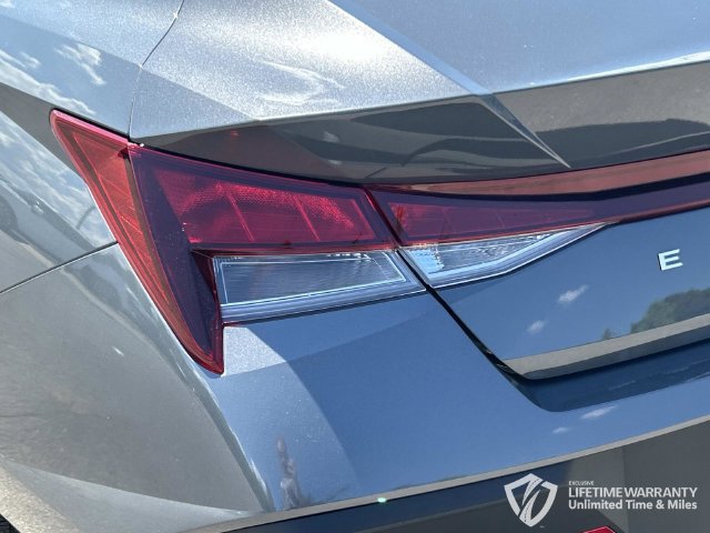 New 2026 Hyundai Elantra SE FWD image 11