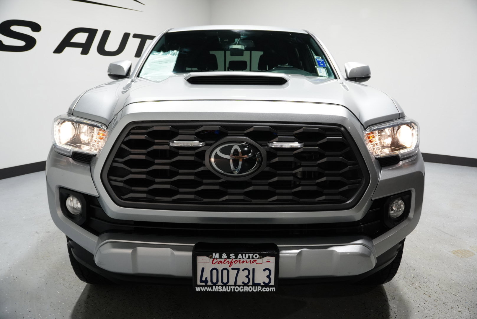 Used 2022 Toyota Tacoma TRD Sport image 2