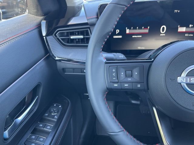 New 2025 Nissan Kicks SR image 29