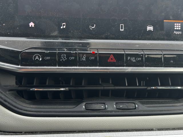 Used 2024 Jeep Compass Limited image 33