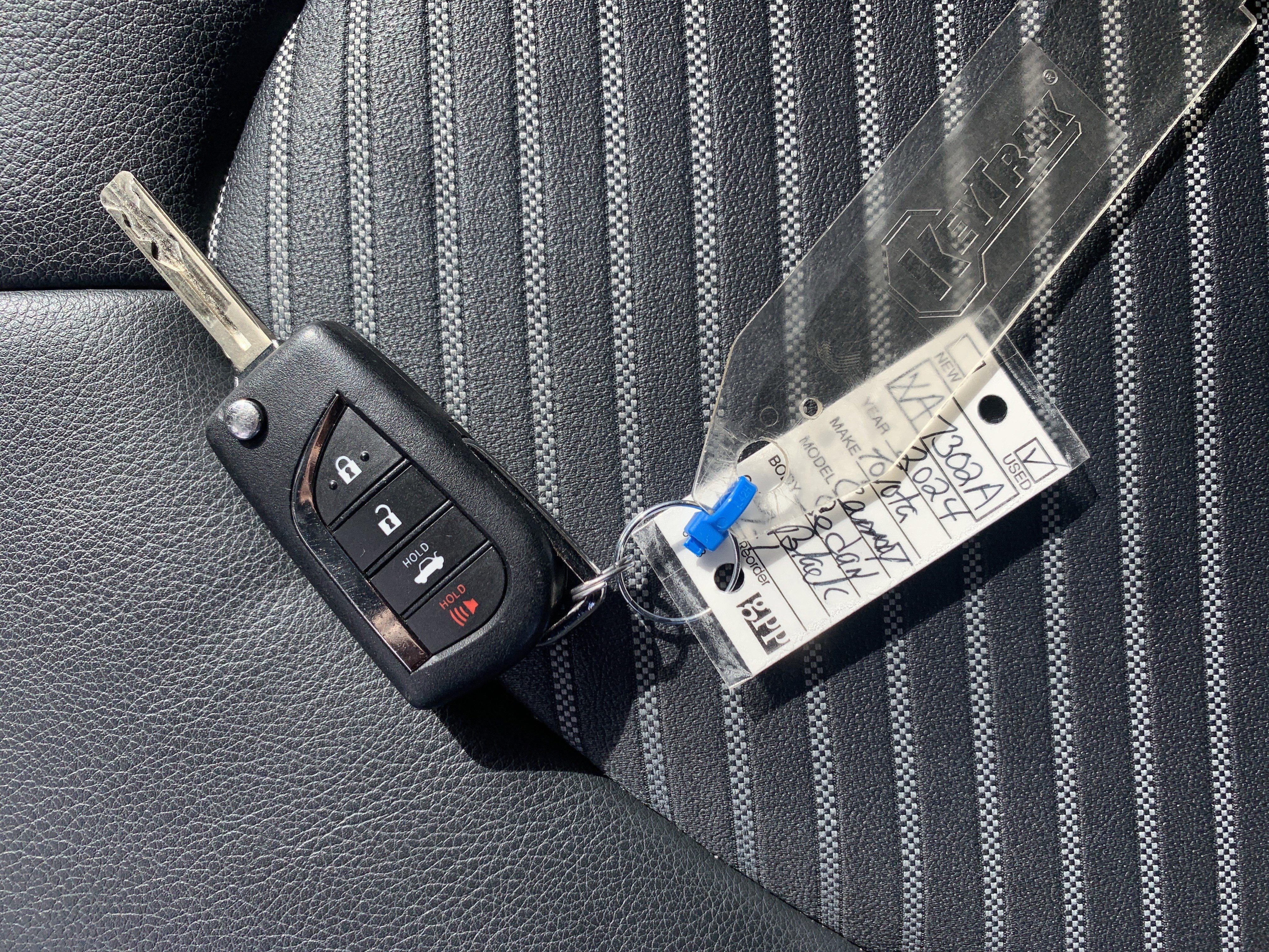 Used 2024 Toyota Camry SE image 37