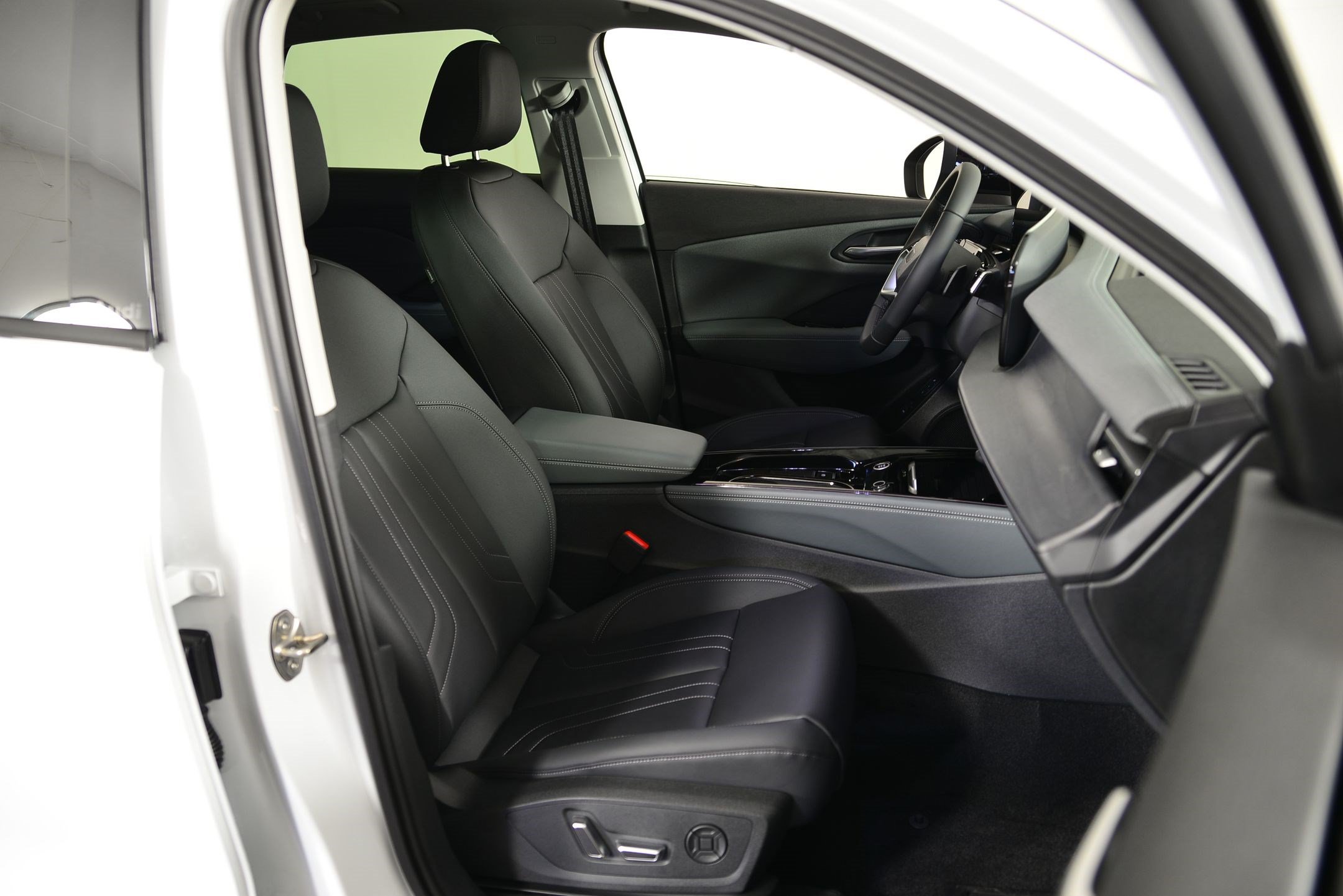 New 2026 Audi Q3 quattro 2.0T AWD/4WD image 18