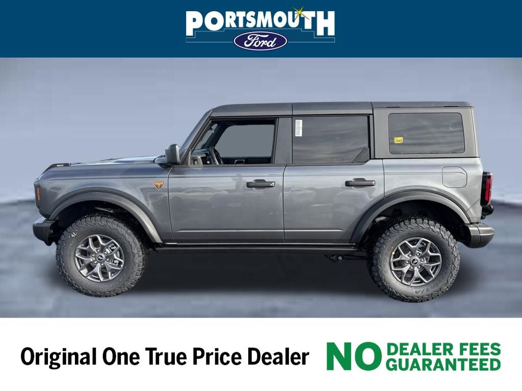 New 2025 Ford Bronco Badlands image 2