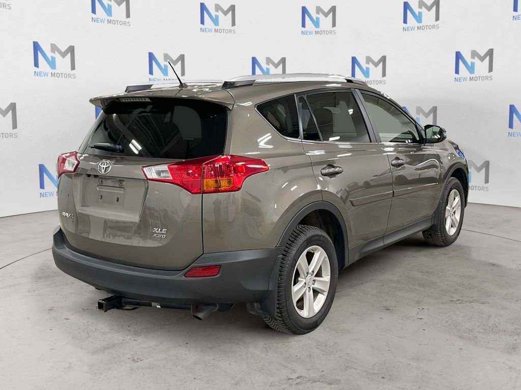 Used 2013 Toyota RAV4 XLE image 5