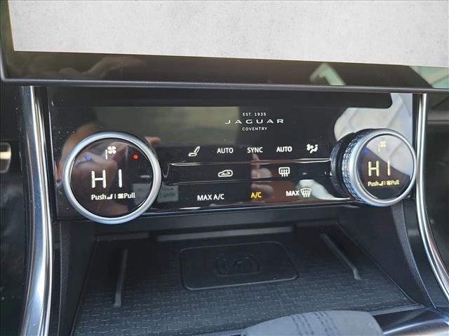 Used 2024 Jaguar XF R-Dynamic SE image 22