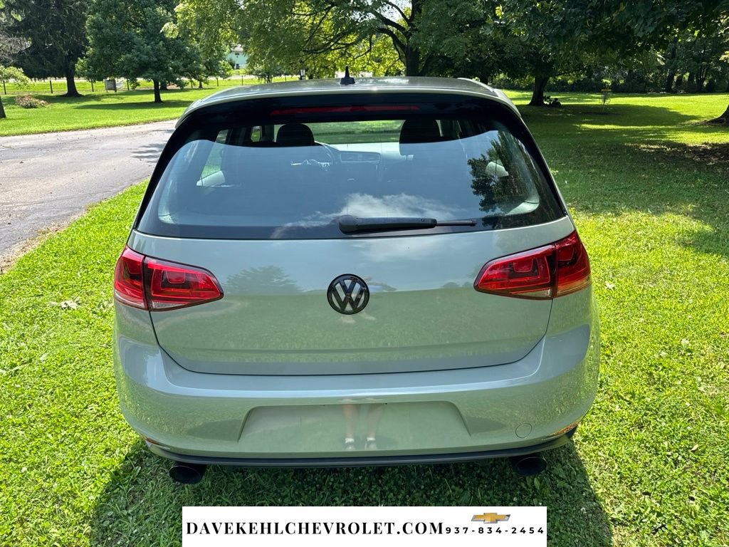 Used 2017 Volkswagen Golf 4-Door FWD image 4