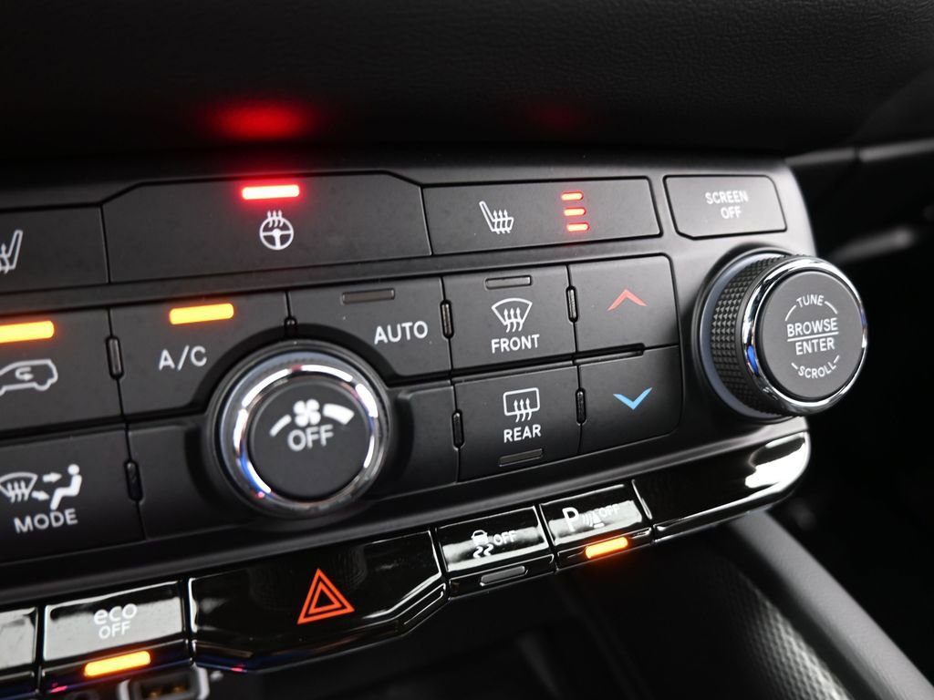 Used 2024 Dodge Durango R/T w/ Blacktop Package image 25