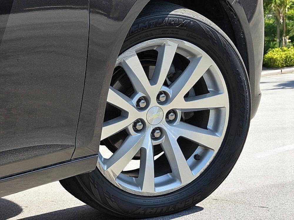 Used 2013 Chevrolet Malibu LTZ image 11