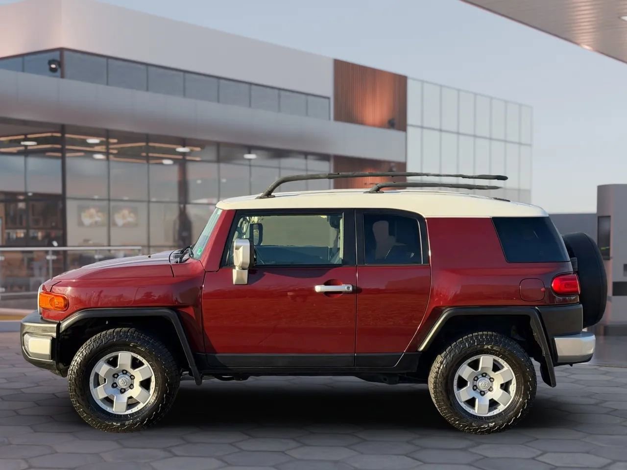 Used 2008 Toyota FJ Cruiser 4WD image 5