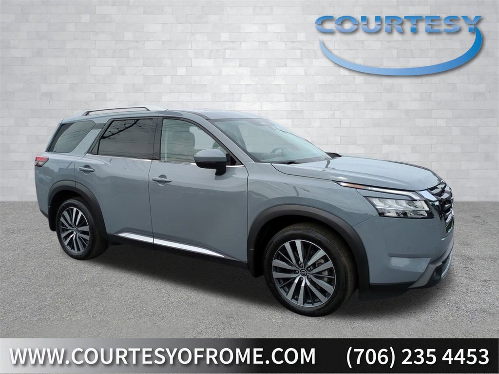 Used 2022 Nissan Pathfinder Platinum w/ Cargo Package