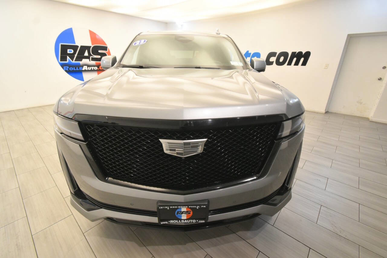 Used 2023 Cadillac Escalade Sport Platinum w/ LPO, ONYX Package AWD/4WD image 8