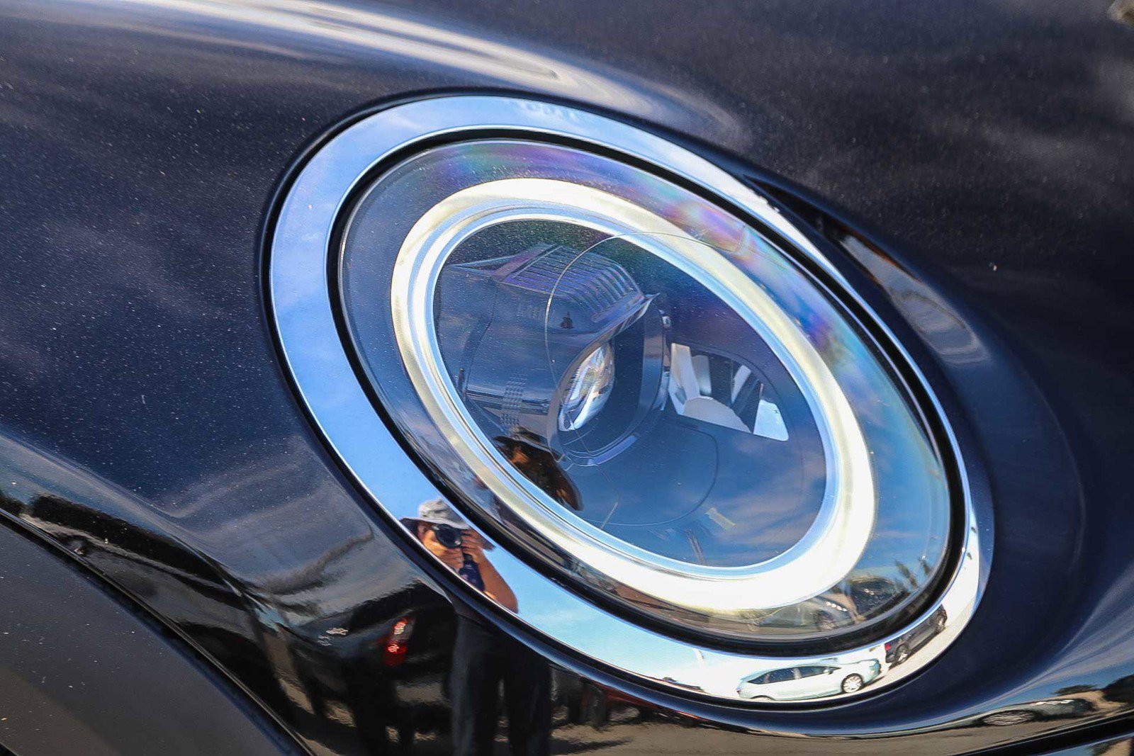 Used 2022 MINI Cooper 4-Door Hardtop image 8